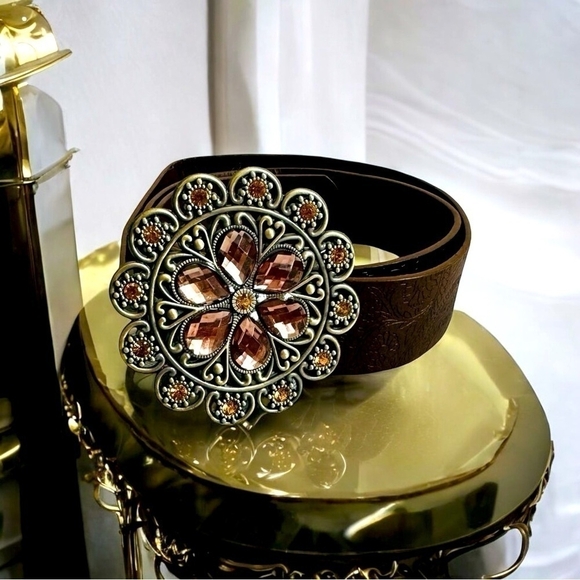 Women’s Belt Brown Embossed Leatherette Belt Flower Rhinestone Metal Buckle Belt - Picture 1 of 5